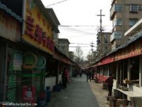 昆山拆除违规门头 提升城市颜值